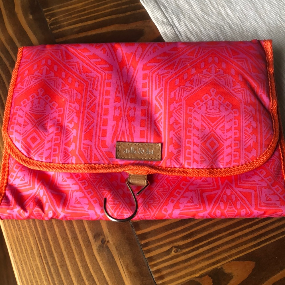 Stella & Dot travel case